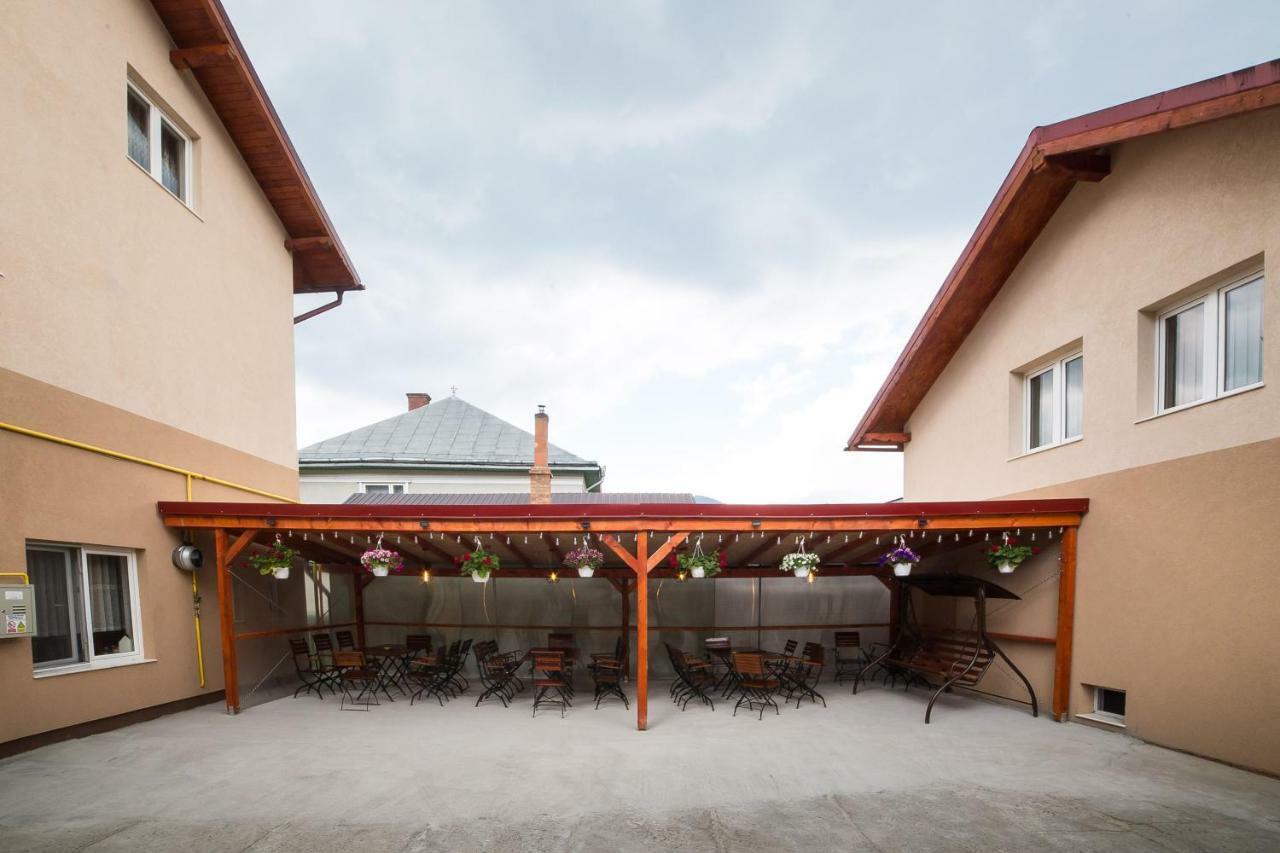 Casa Burduhos Câmpulung Moldovenesc Exterior foto